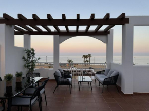 Apartamento con piscina frente al mar en Mojácar playa, Mojacar